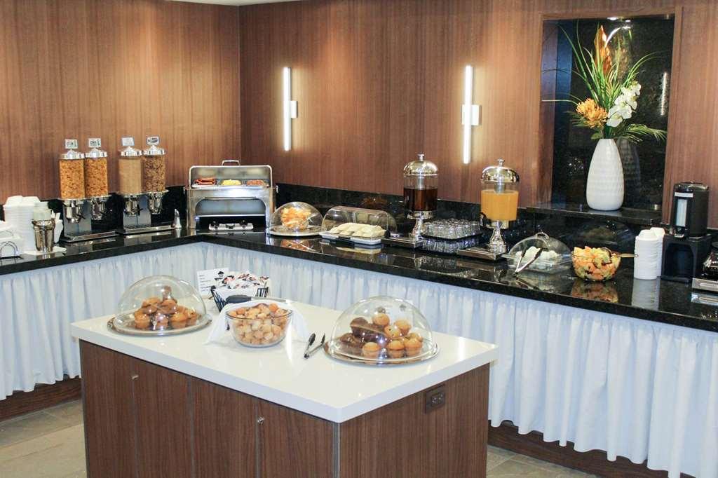 Hotel Welcominns Boucherville Restaurant billede